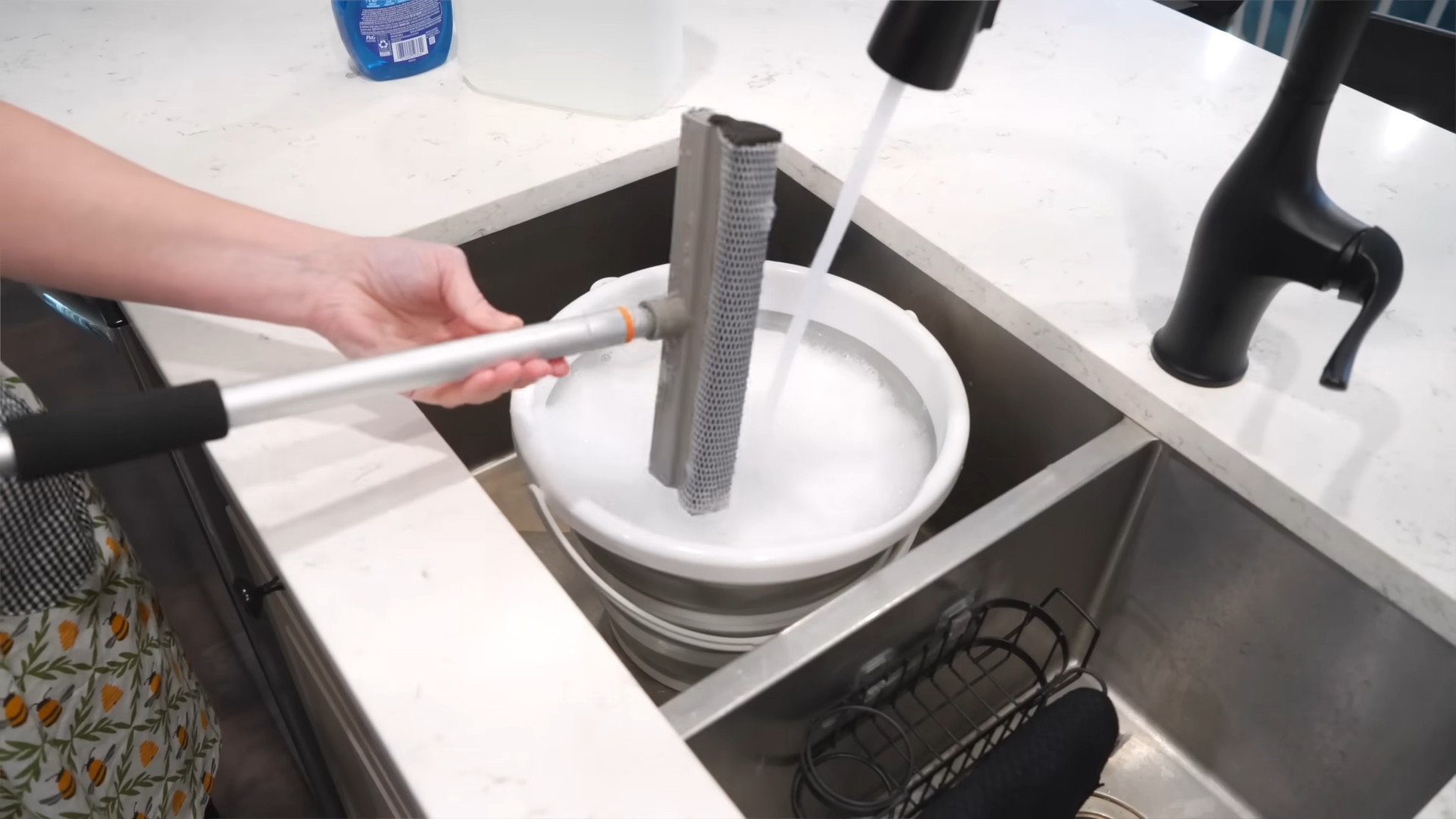 DIY streak free window cleaner