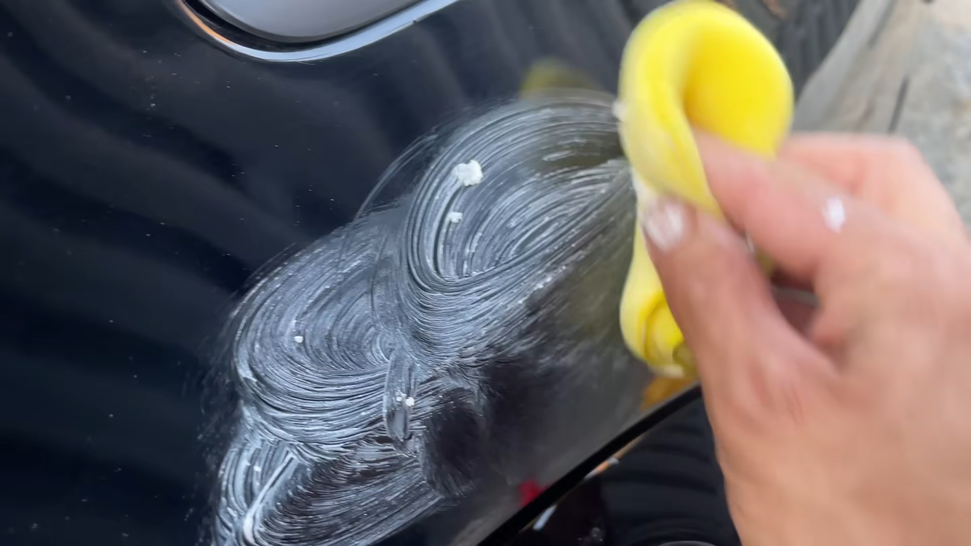 Vinegar cleaning tricks for home